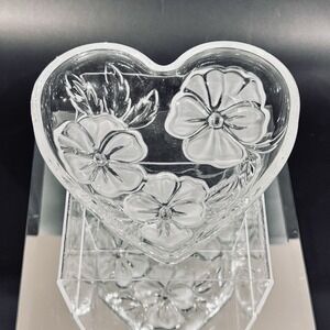 Walther-Glas‎ Heart Shape Floral Trinket Candy Dish 6in Clear & Frosted Glass